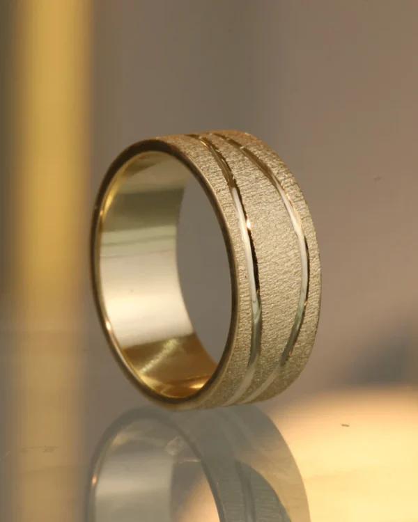 Anillo Argollas Arenado Lineas Curvas POR FABRICACION Oro amarillo 18k / Talla 7 /10 / 13,84 Gr - Image 3